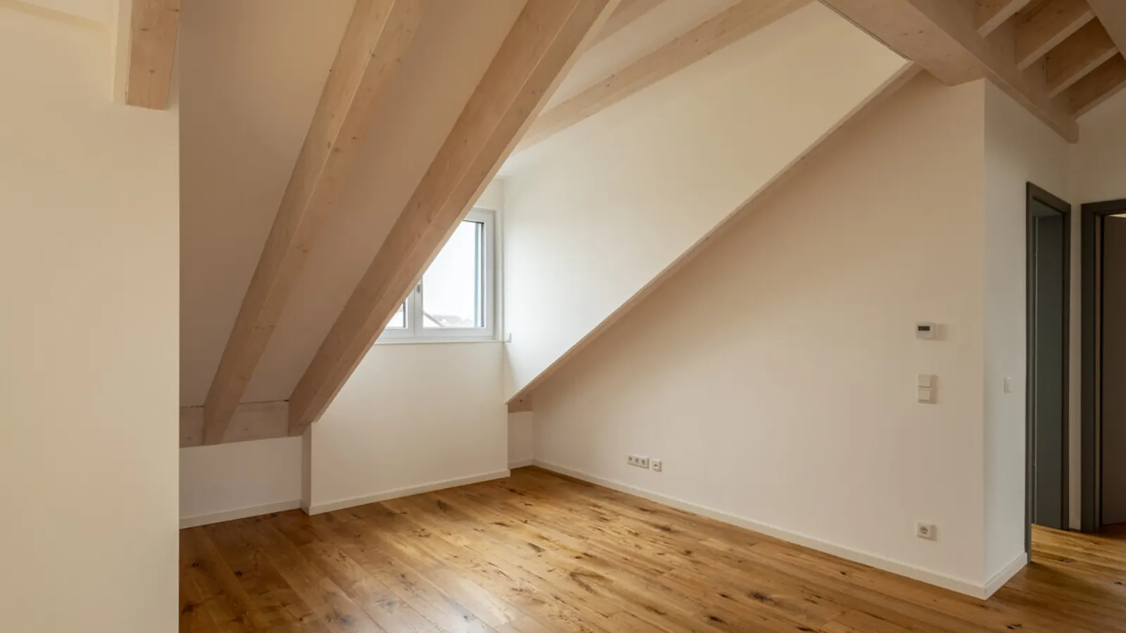 Gemütliche Neubau-Dachgeschosswohnung mit Dachterrasse in ruhiger Lage von Gaimersheim! - Bild 5