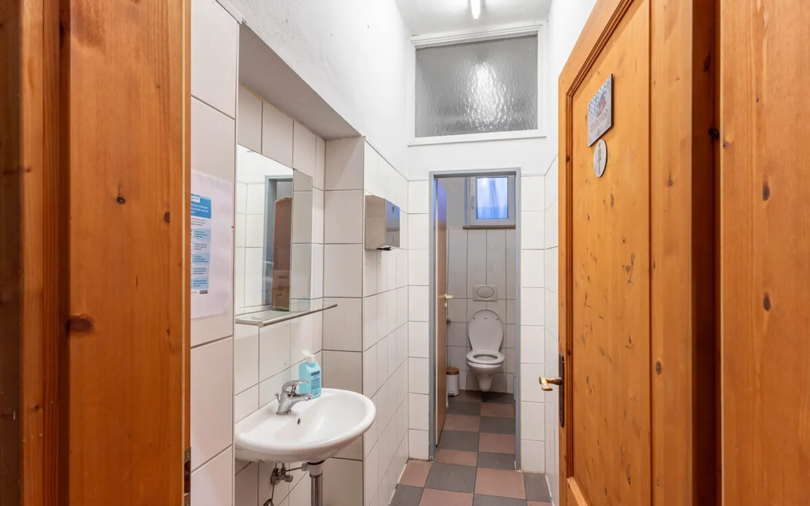 Zentrale Lage: Gewerbefläche mit Potenzial für ein Tagescafé - Bild 7