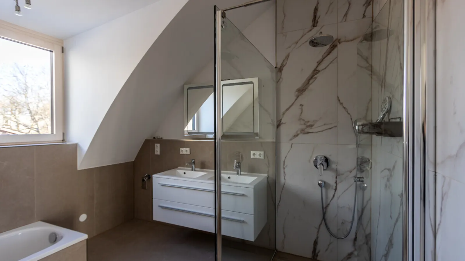 Großzügige 3-Zimmer-Penthousewohnung - Bild 15