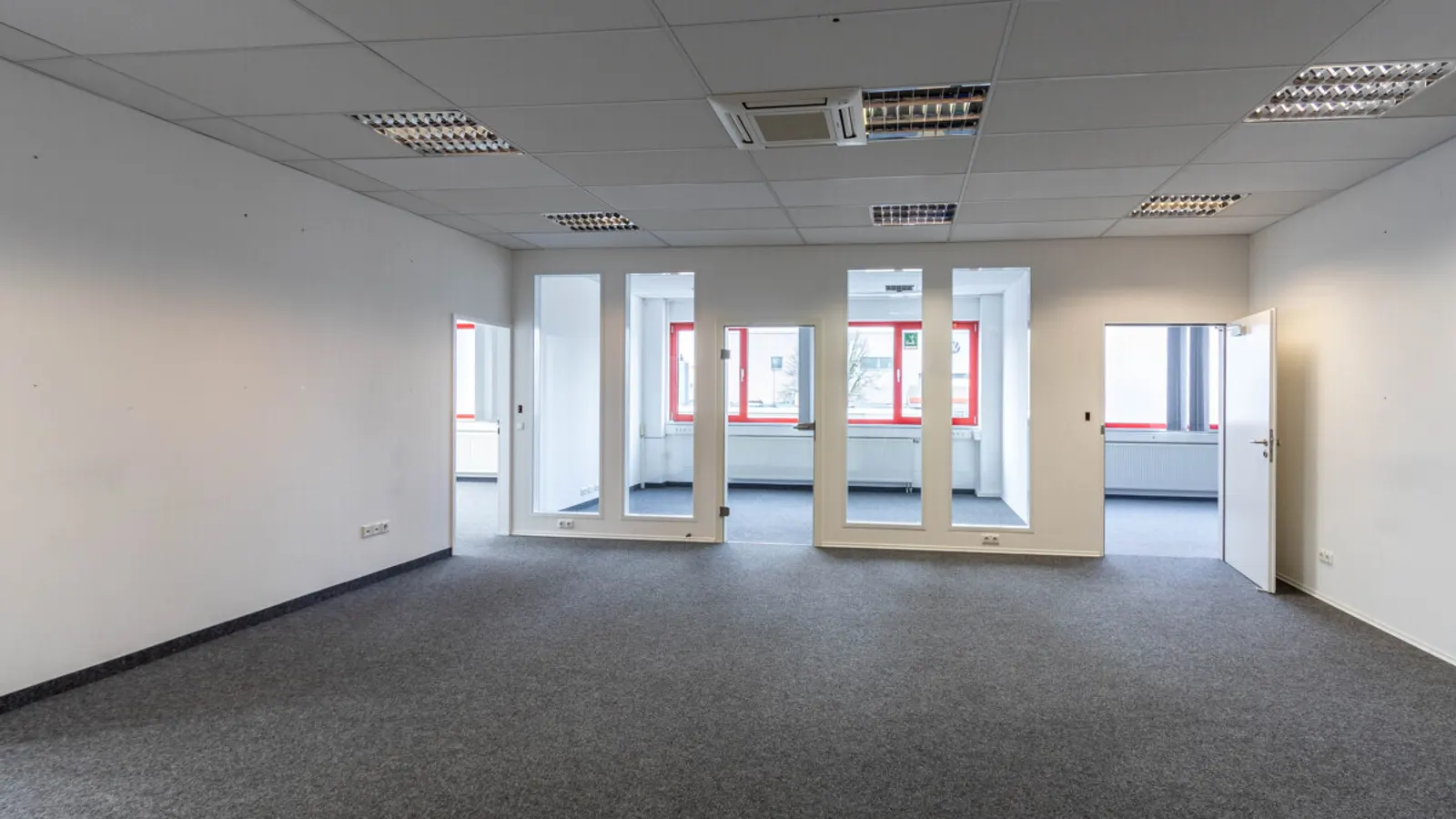 Helle Büroräume mit guter Anbindung an die A9 - Bild 2