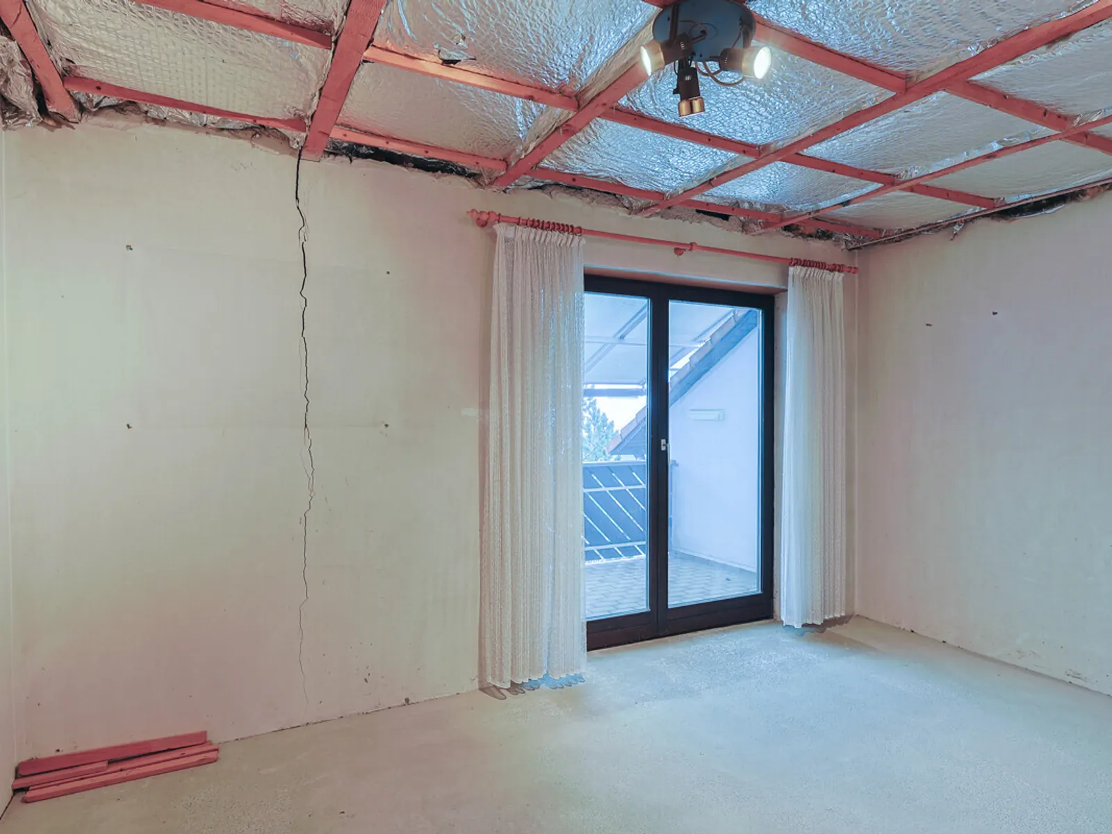 Handwerker gesucht - Reihenendhaus in Wettstetten mit großem Entwicklungspotenzial! - Bild 15