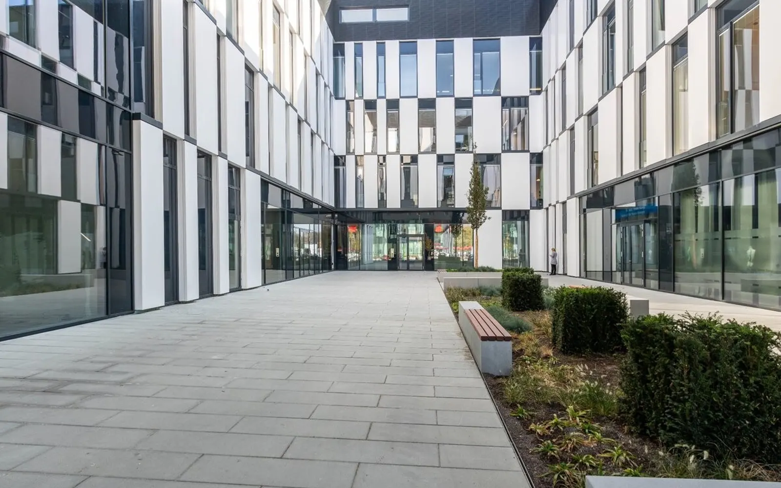 Hochwertige Bürofläche im Office Center - Bild 1