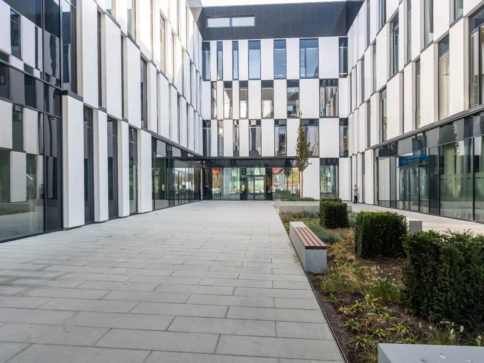 Hochwertige Bürofläche im Office Center - Bild 1