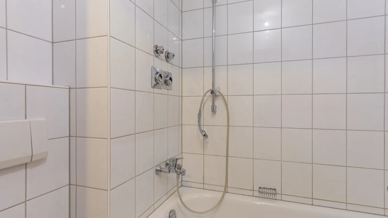 Ruhige 1-Zimmer-Wohnung mit privatem Gartenanteil - Bild 6