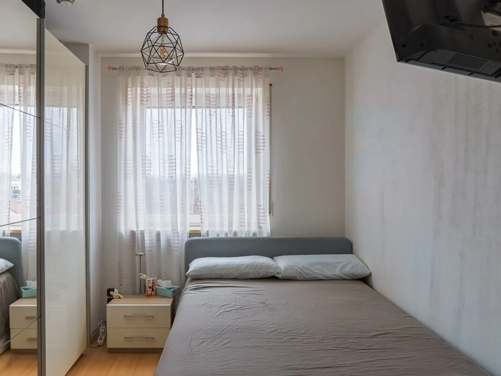 Helle 3-Zimmer-Wohnung mit Südbalkon in Friedrichshofen - Bild 2