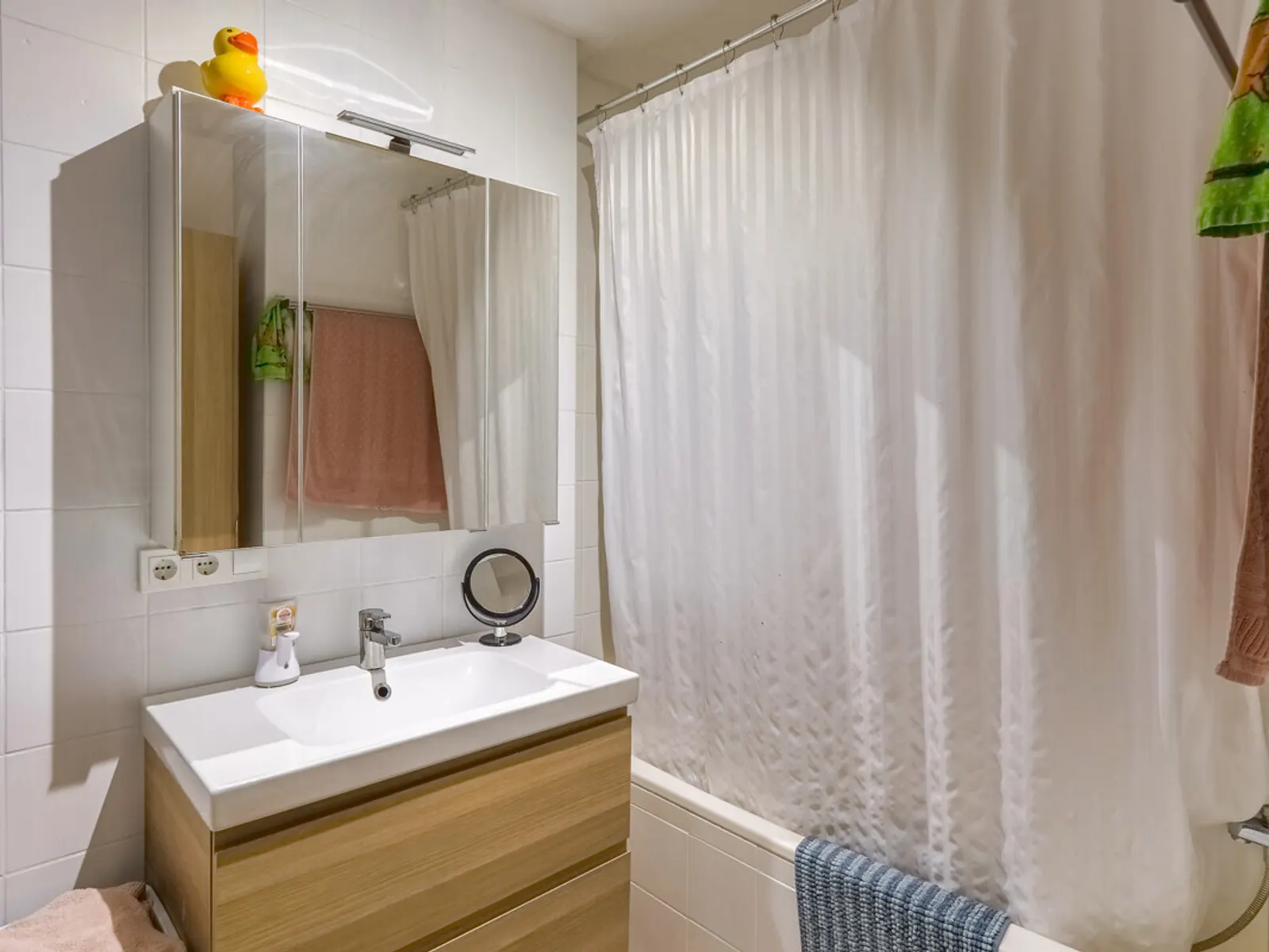 Helle 3-Zimmer-Wohnung mit Südbalkon in Friedrichshofen - Bild 6