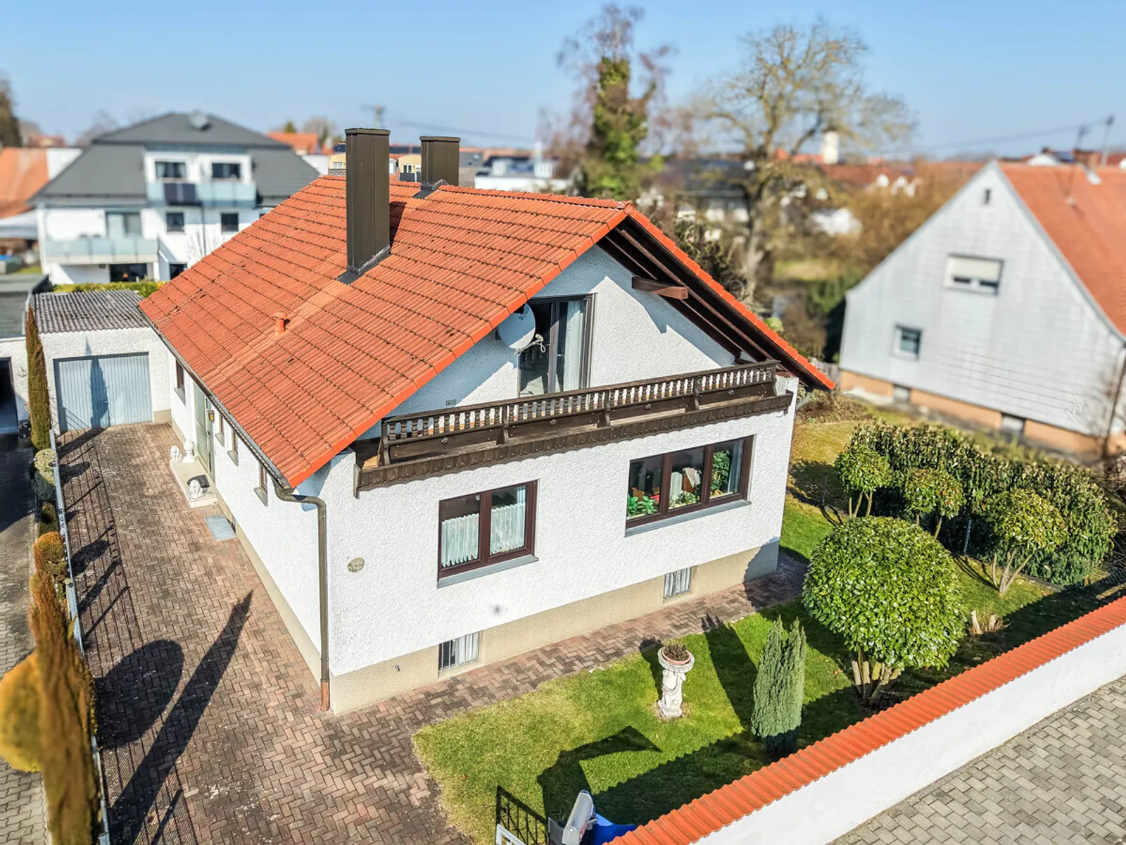Familienfreundliches Eigenheim mit schönem Garten in ruhiger Lage von Zuchering! - Bild 1