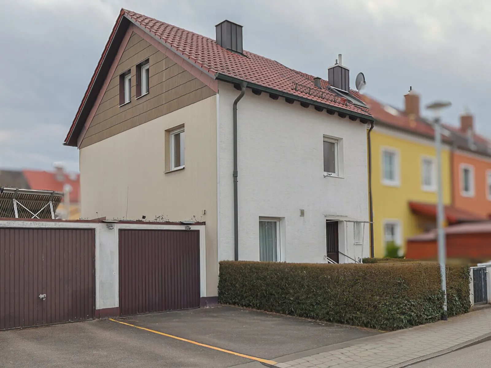 Perfekt für die Familie: Gemütliches Reiheneckhaus in Ingolstadt - Bild 1