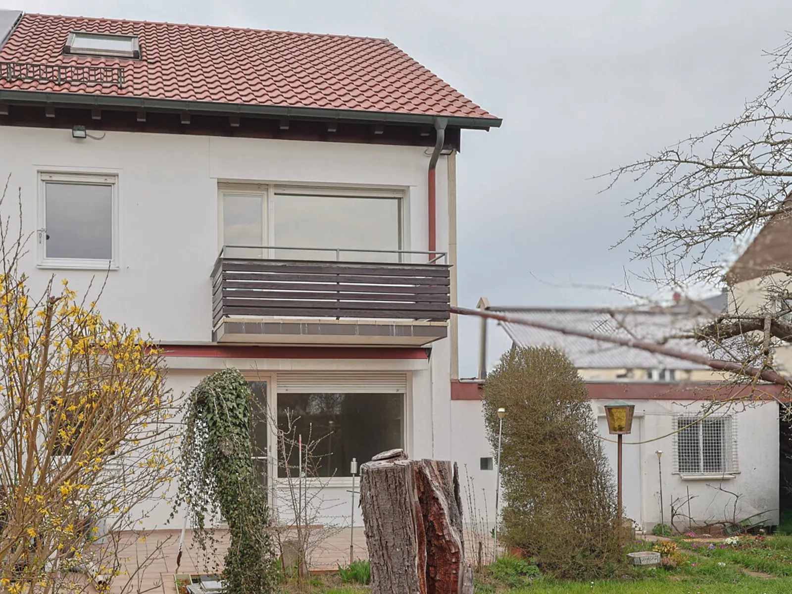 Perfekt für die Familie: Gemütliches Reiheneckhaus in Ingolstadt - Bild 3