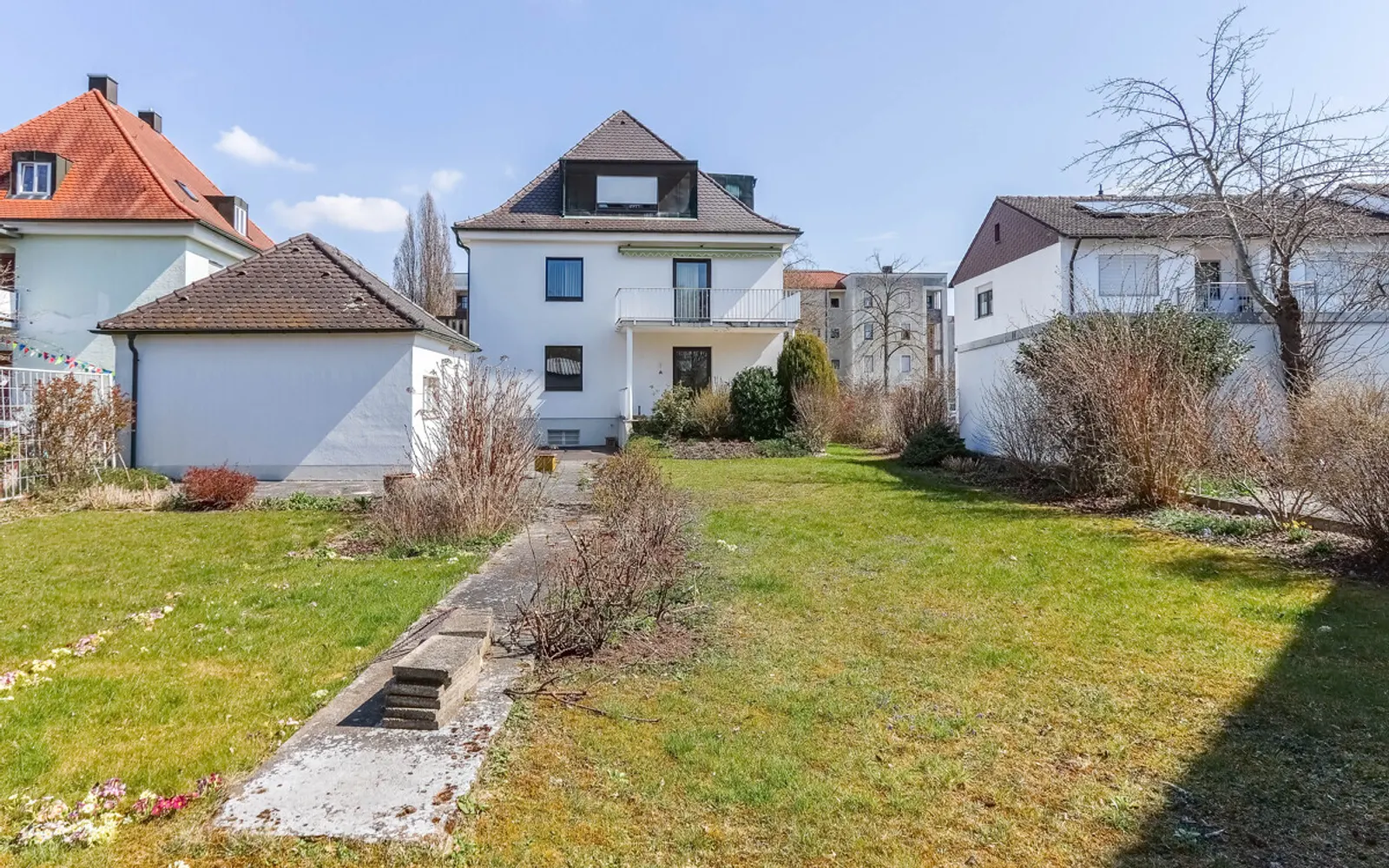 Dreifamilienhaus mit Hinterliegergrundstück in Ingolstadt-Süd - Bild 14