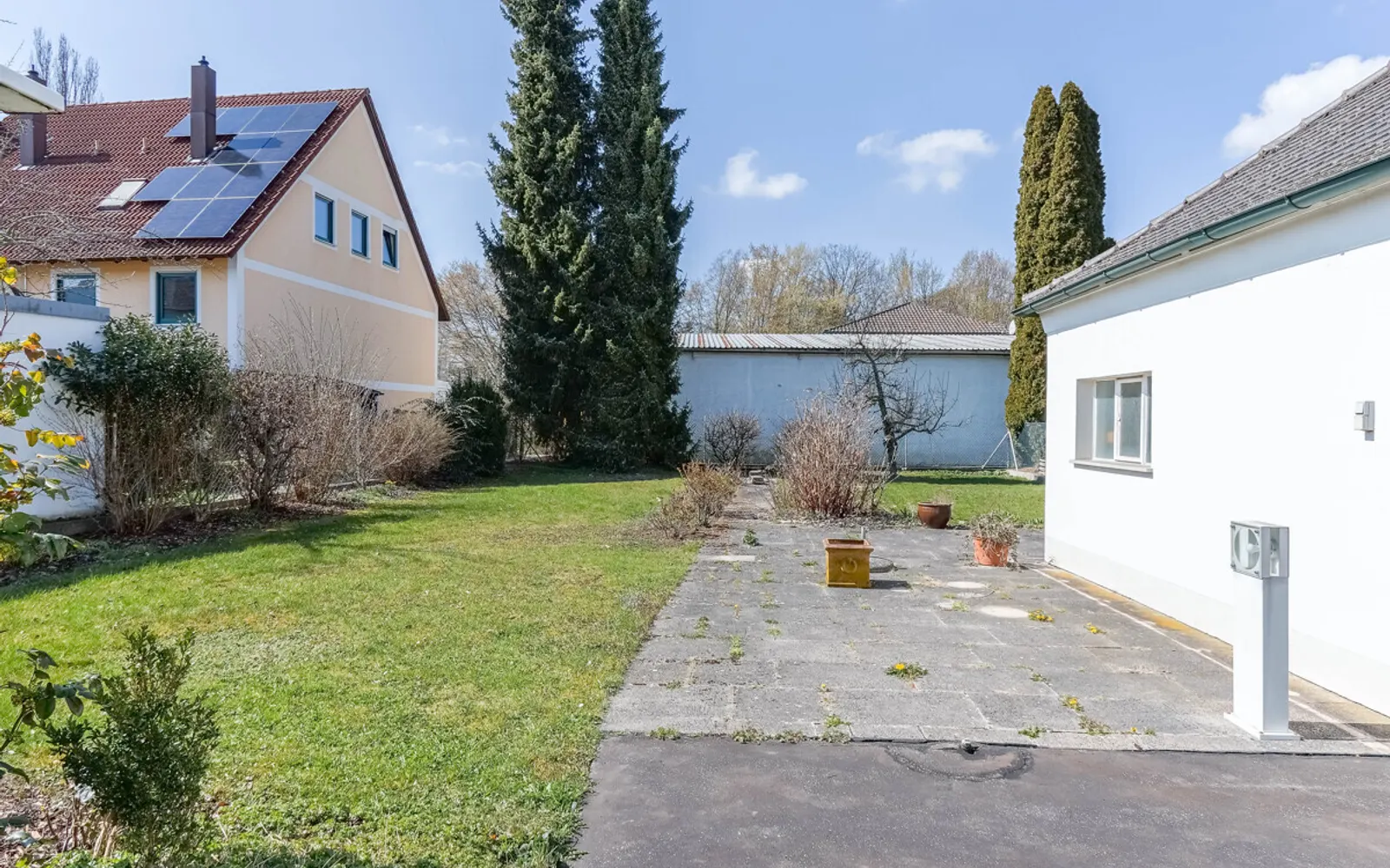 Dreifamilienhaus mit Hinterliegergrundstück in Ingolstadt-Süd - Bild 16