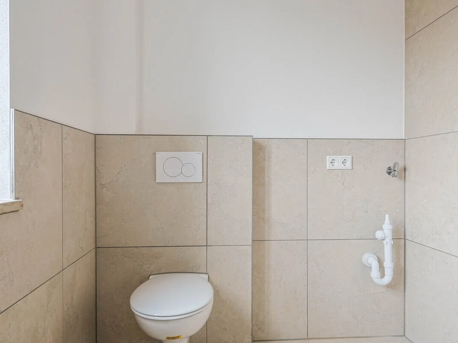 Stilvoller Neubau-Erstbezug mit 3 Zimmern und Balkon - Bild 9