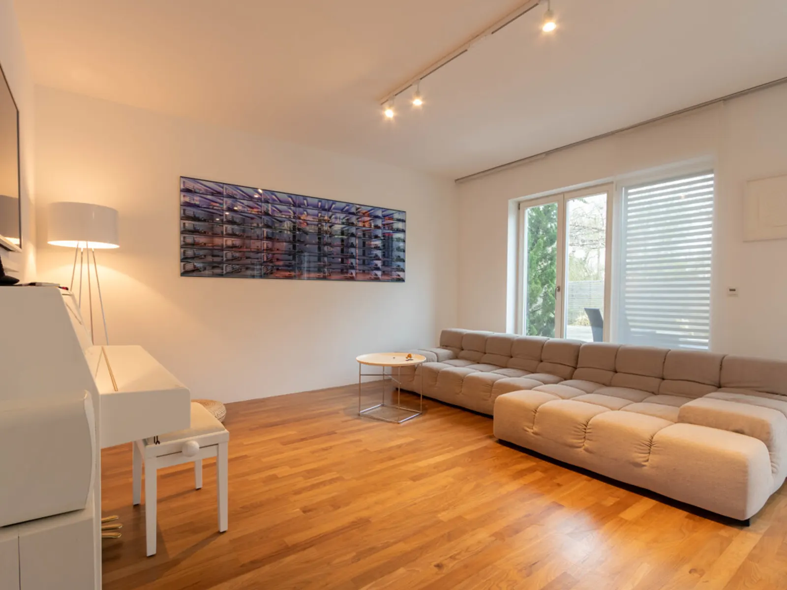 Wunderschönes EFH mit Pool in Bestlage Süd - Bild 4