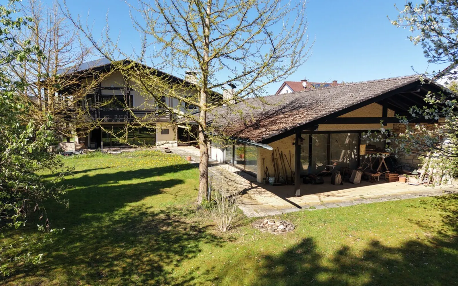 Seltene Gelegenheit: Exklusive Villa mit Indoor-Pool und weitläufigem Grundstück in Gaimersheim - Bild 23