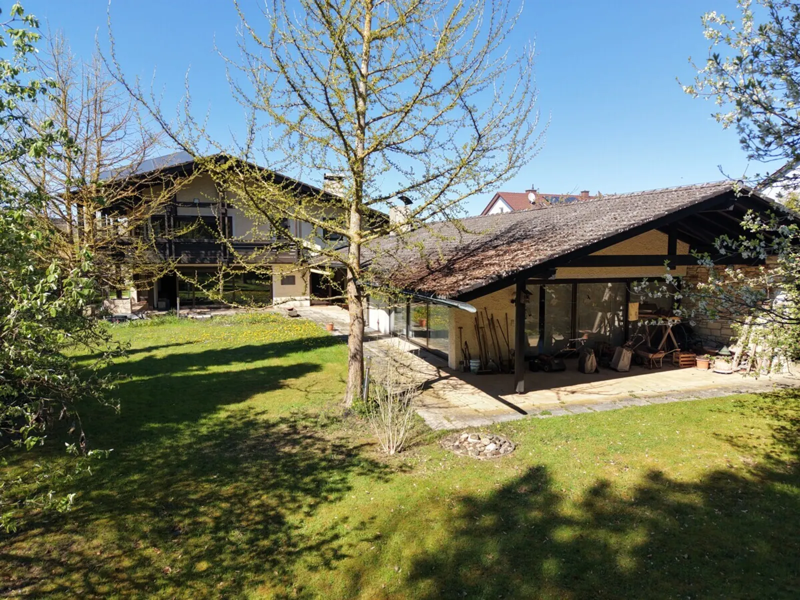 Seltene Gelegenheit: Exklusive Villa mit Indoor-Pool und weitläufigem Grundstück in Gaimersheim - Bild 23