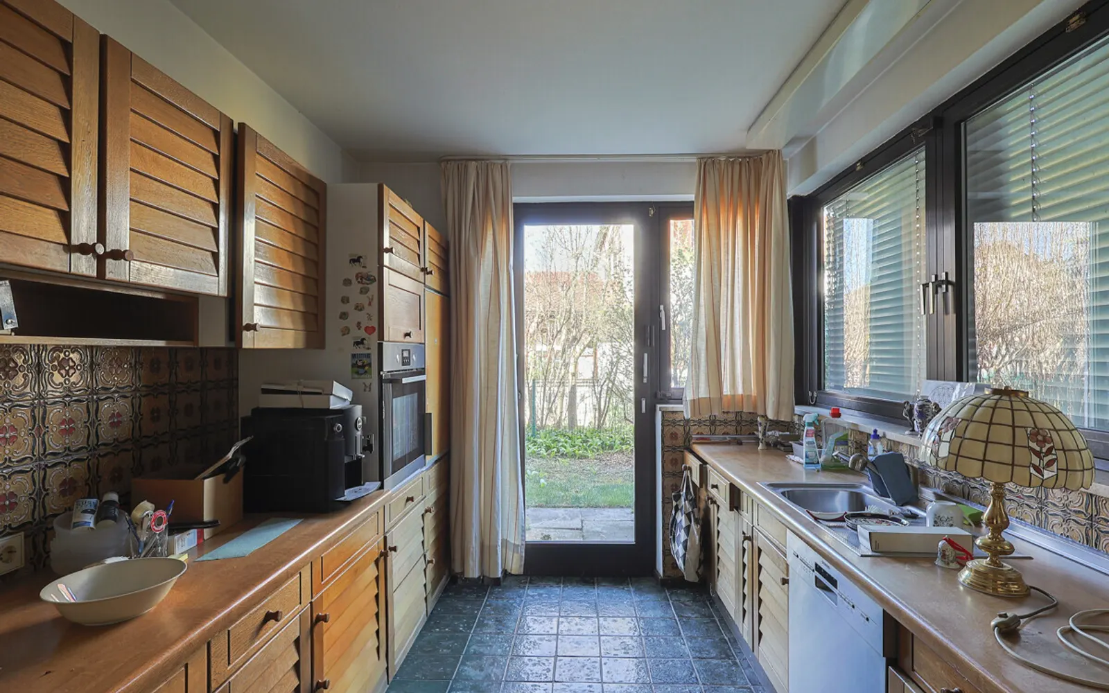 Seltene Gelegenheit: Exklusive Villa mit Indoor-Pool und weitläufigem Grundstück in Gaimersheim - Bild 15