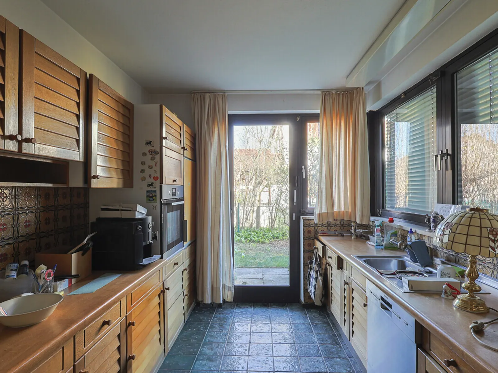 Seltene Gelegenheit: Exklusive Villa mit Indoor-Pool und weitläufigem Grundstück in Gaimersheim - Bild 15