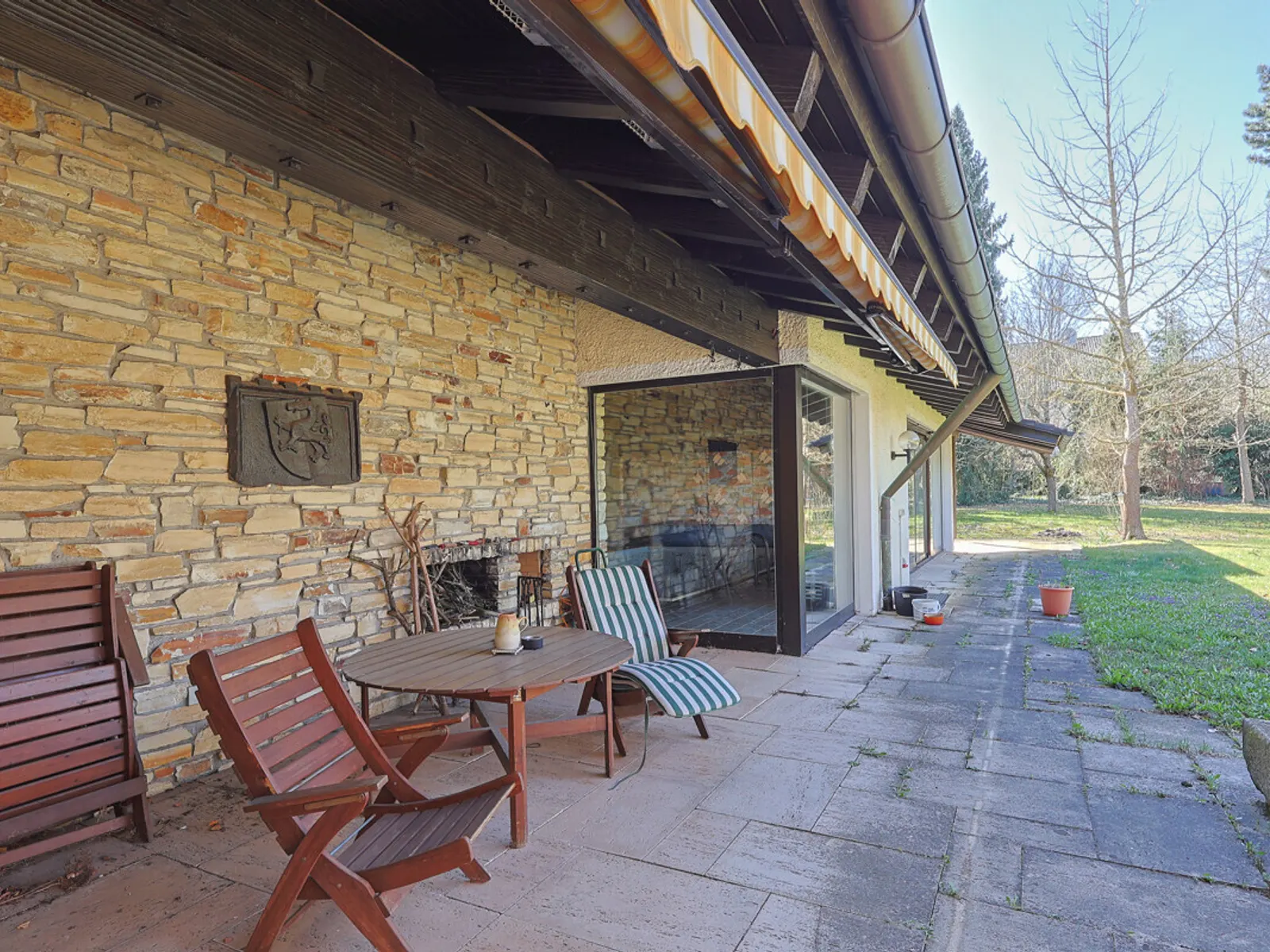 Seltene Gelegenheit: Exklusive Villa mit Indoor-Pool und weitläufigem Grundstück in Gaimersheim - Bild 13