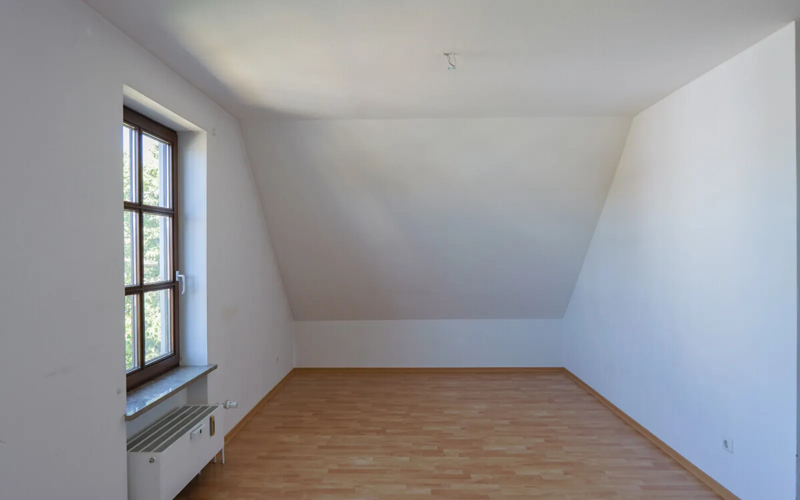 3,5-Zimmer-Maisonette-Wohnung mit Balkon und Tiefgarage in Ingolstadt-Nord! - Bild 7