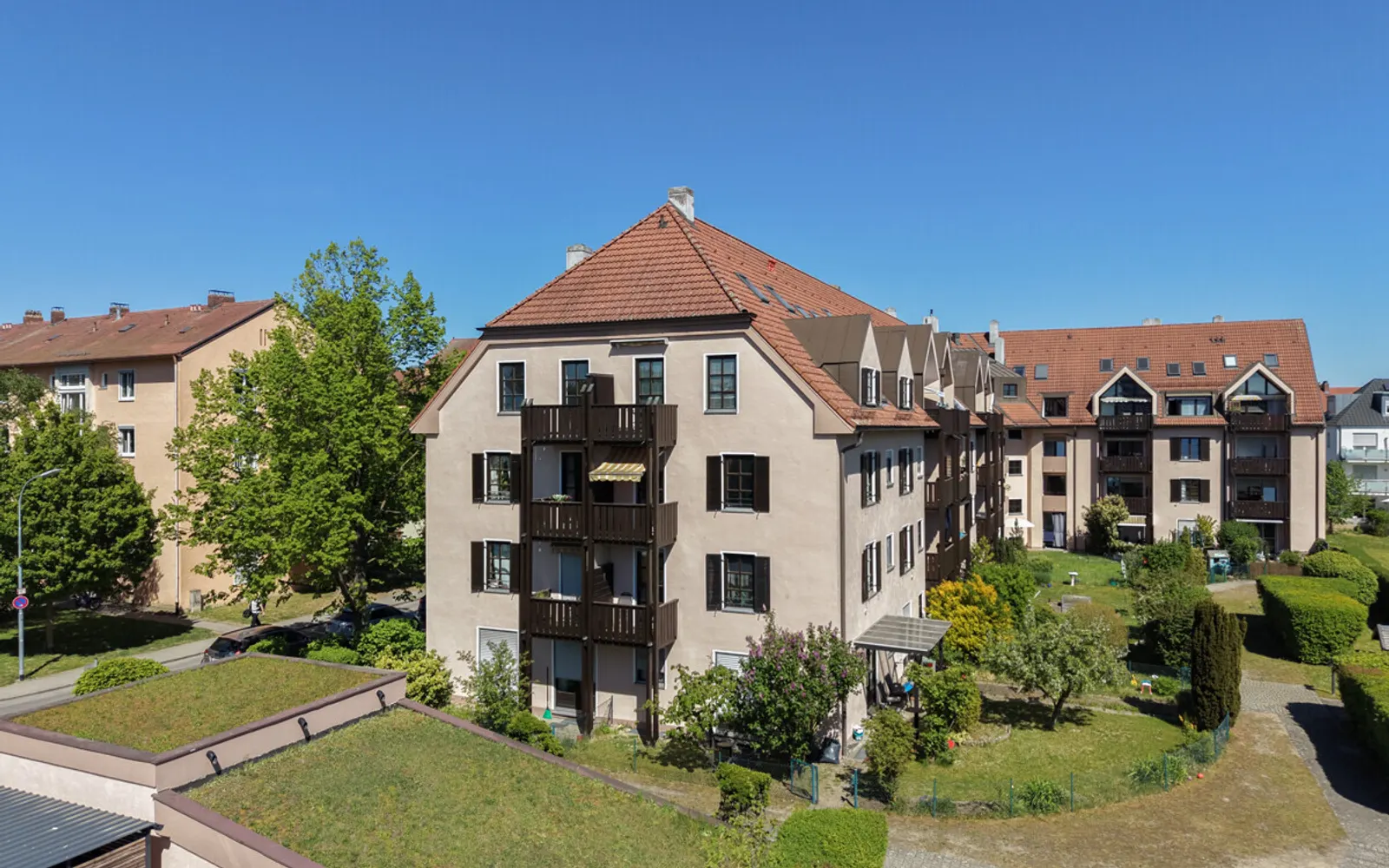 3,5-Zimmer-Maisonette-Wohnung mit Balkon und Tiefgarage in Ingolstadt-Nord! - Bild 1