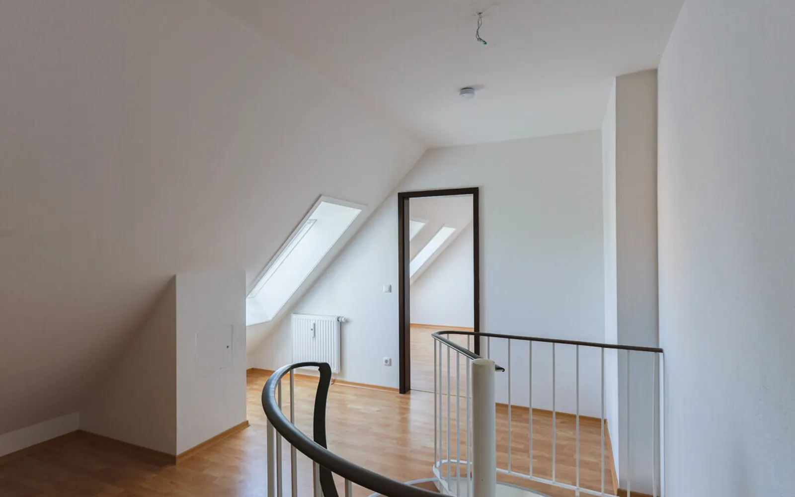 3,5-Zimmer-Maisonette-Wohnung mit Balkon und Tiefgarage in Ingolstadt-Nord! - Bild 14