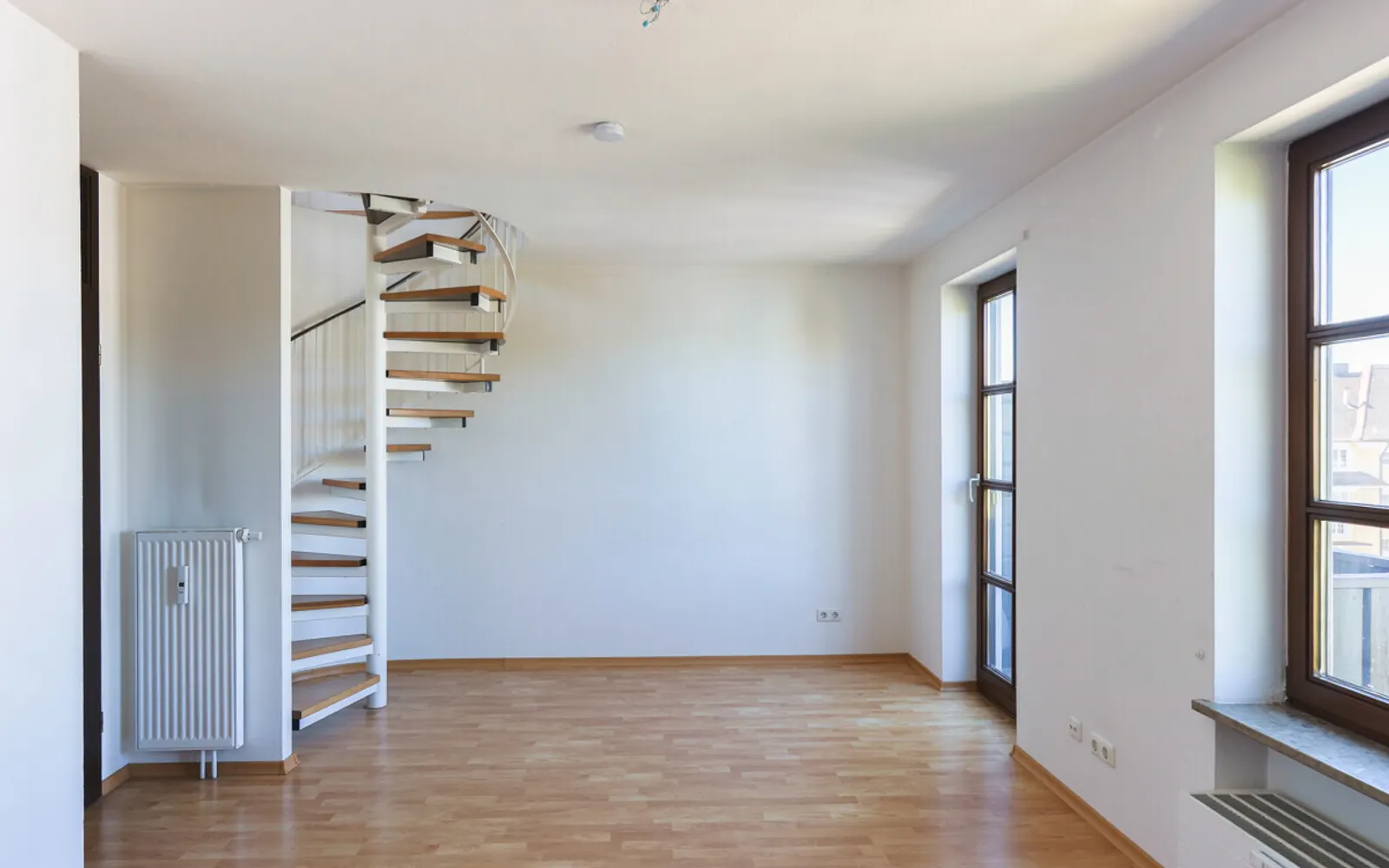 3,5-Zimmer-Maisonette-Wohnung mit Balkon und Tiefgarage in Ingolstadt-Nord! - Bild 5