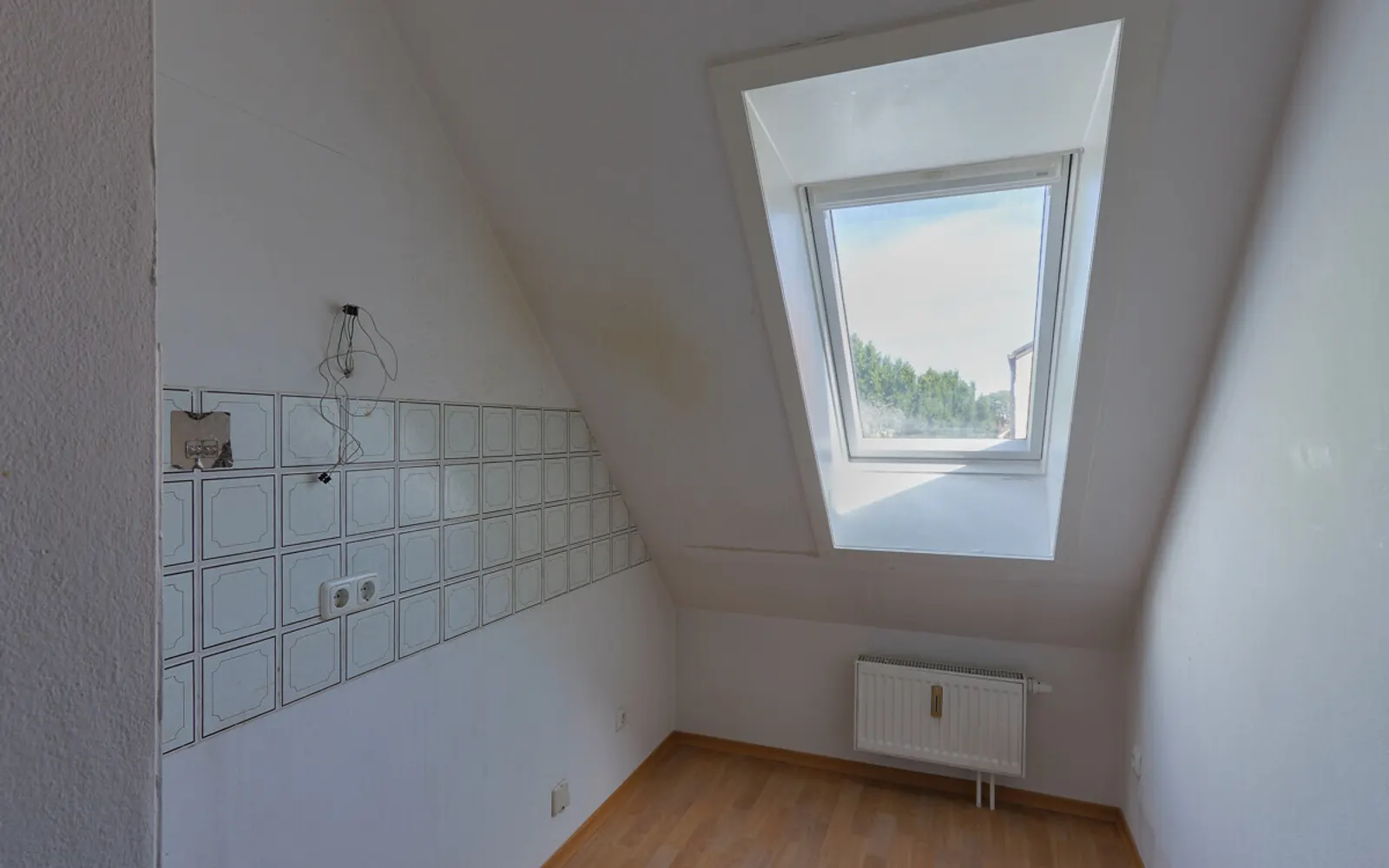 3,5-Zimmer-Maisonette-Wohnung mit Balkon und Tiefgarage in Ingolstadt-Nord! - Bild 4