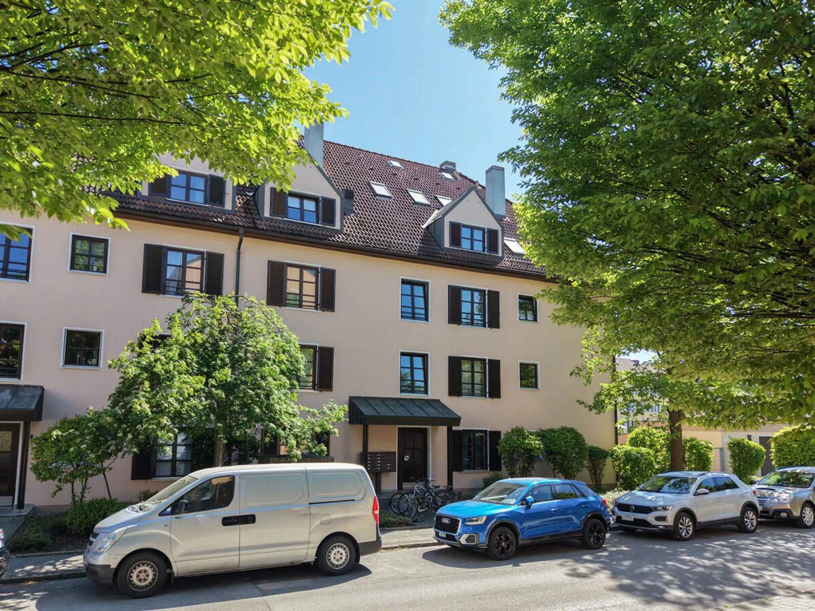 3,5-Zimmer-Maisonette-Wohnung mit Balkon und Tiefgarage in Ingolstadt-Nord! - Bild 2
