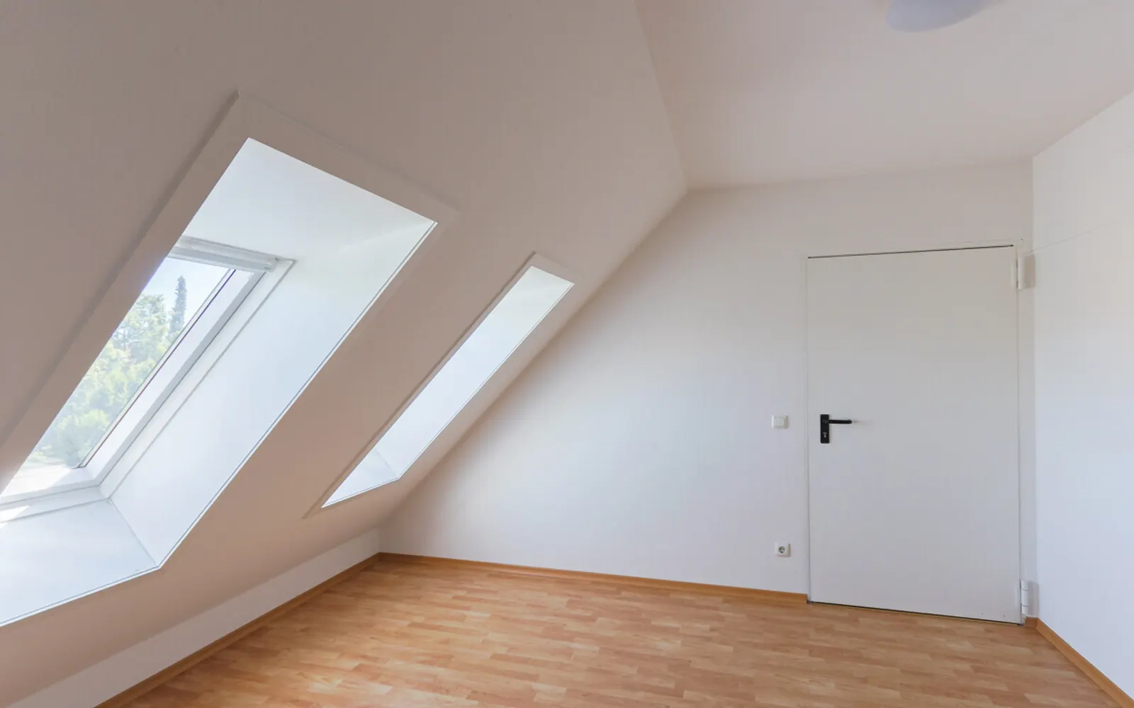 3,5-Zimmer-Maisonette-Wohnung mit Balkon und Tiefgarage in Ingolstadt-Nord! - Bild 12