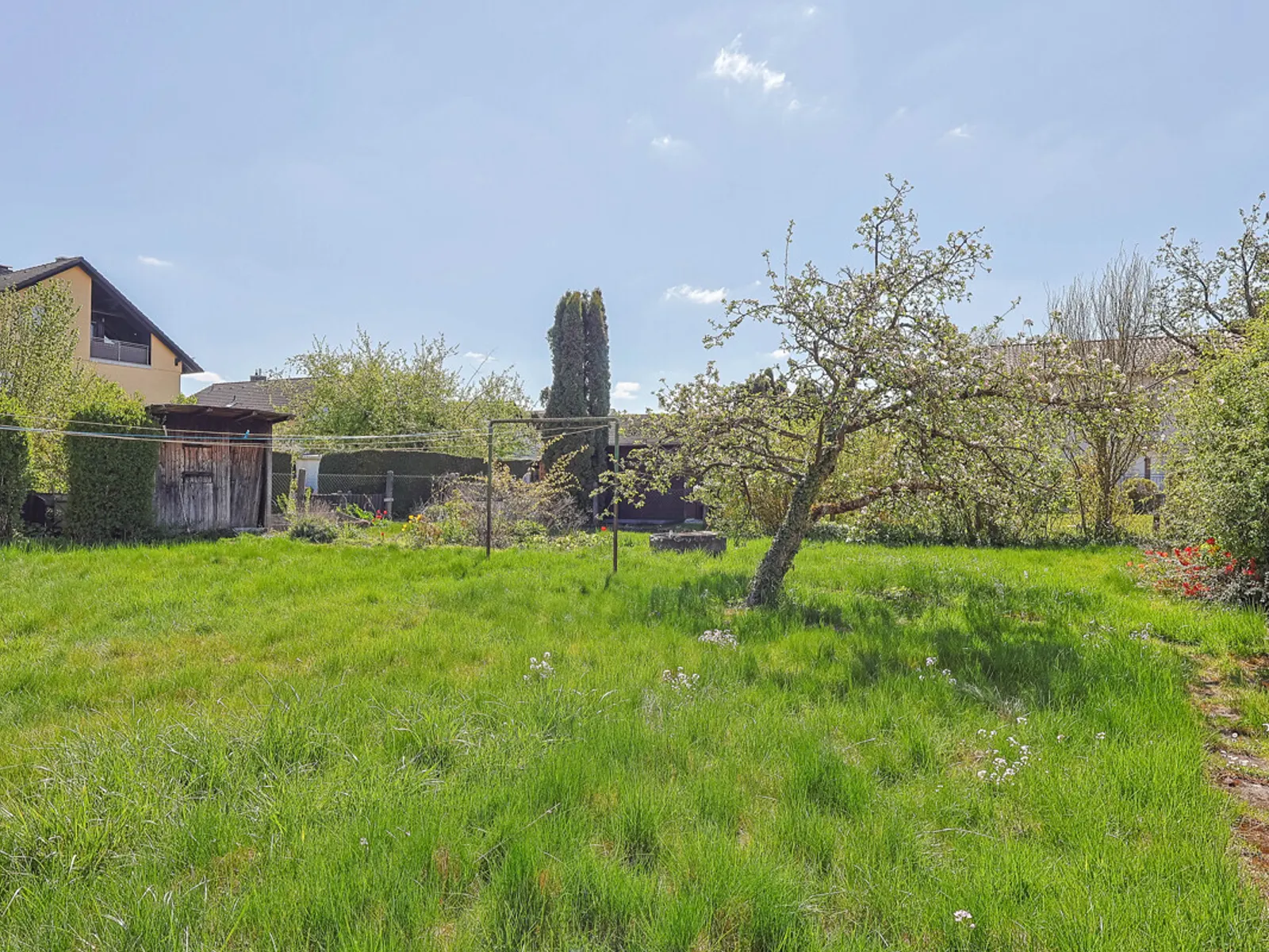 Einzigartiges Baugrundstück mit Altbestand in Haunwöhr - Bestlage - Bild 1