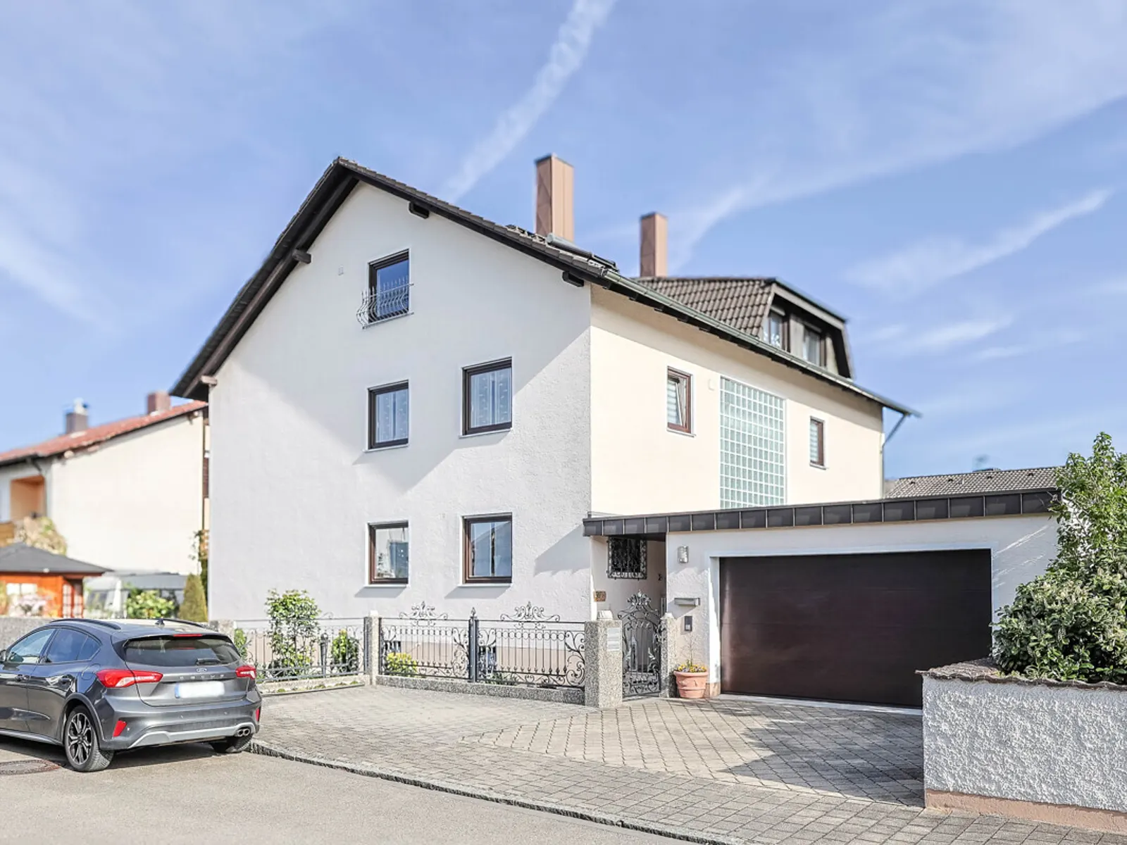 Großzügige 3-Zimmer-Dachgeschoss-Wohnung - Bild 1