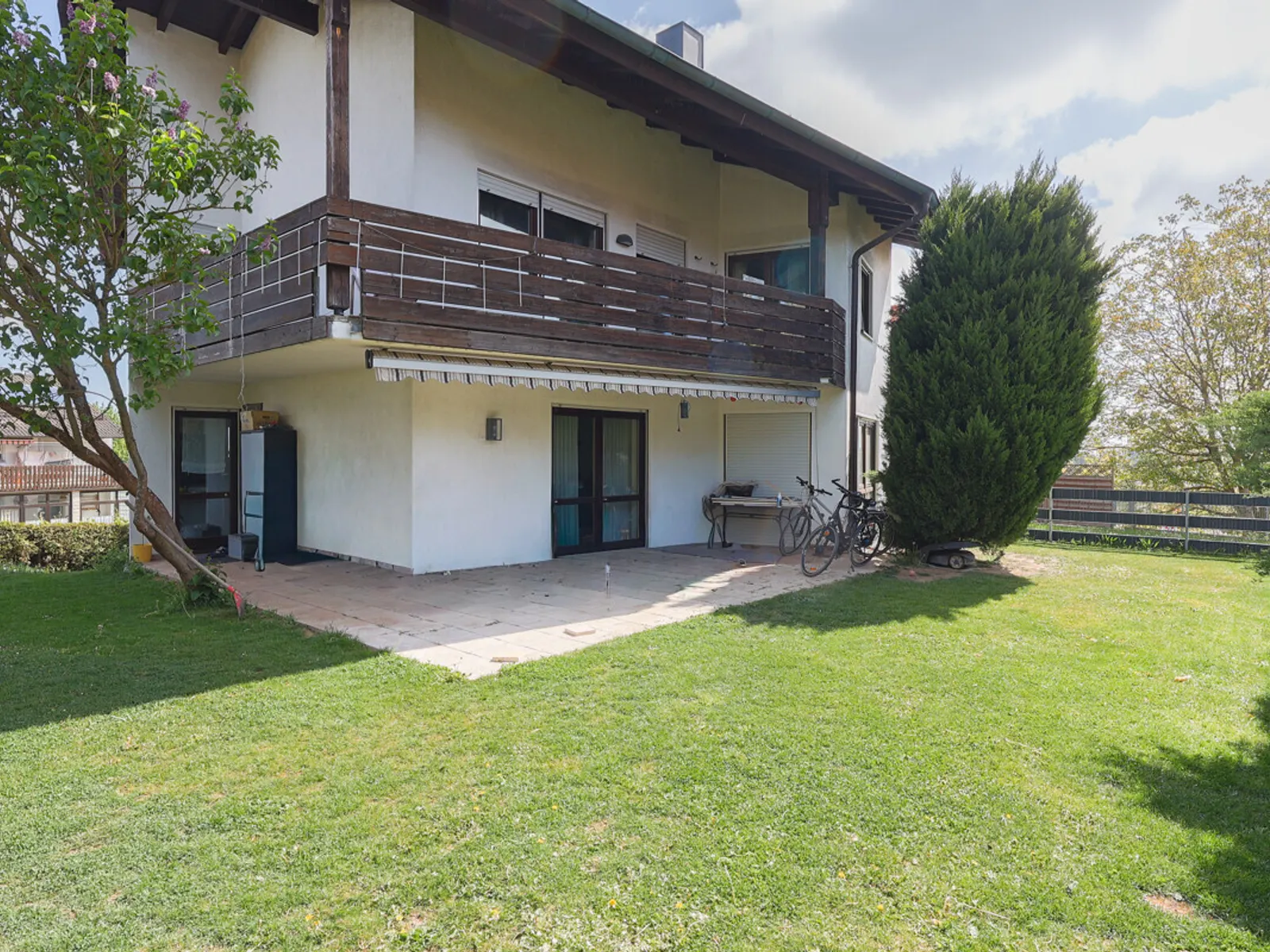 Stilvolle Doppelhaushälfte mit Familiencharme in Gaimersheim - Bild 2