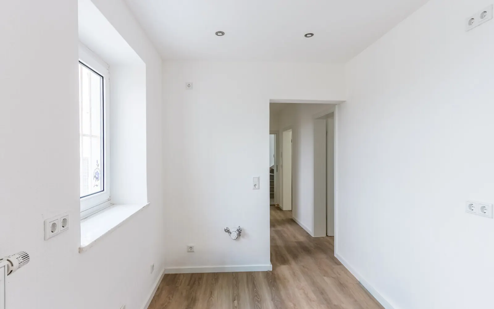 Kuschelige 3 Zimmer unweit der Fußgängerzone - Erstbezug nach Sanierung! - Bild 3
