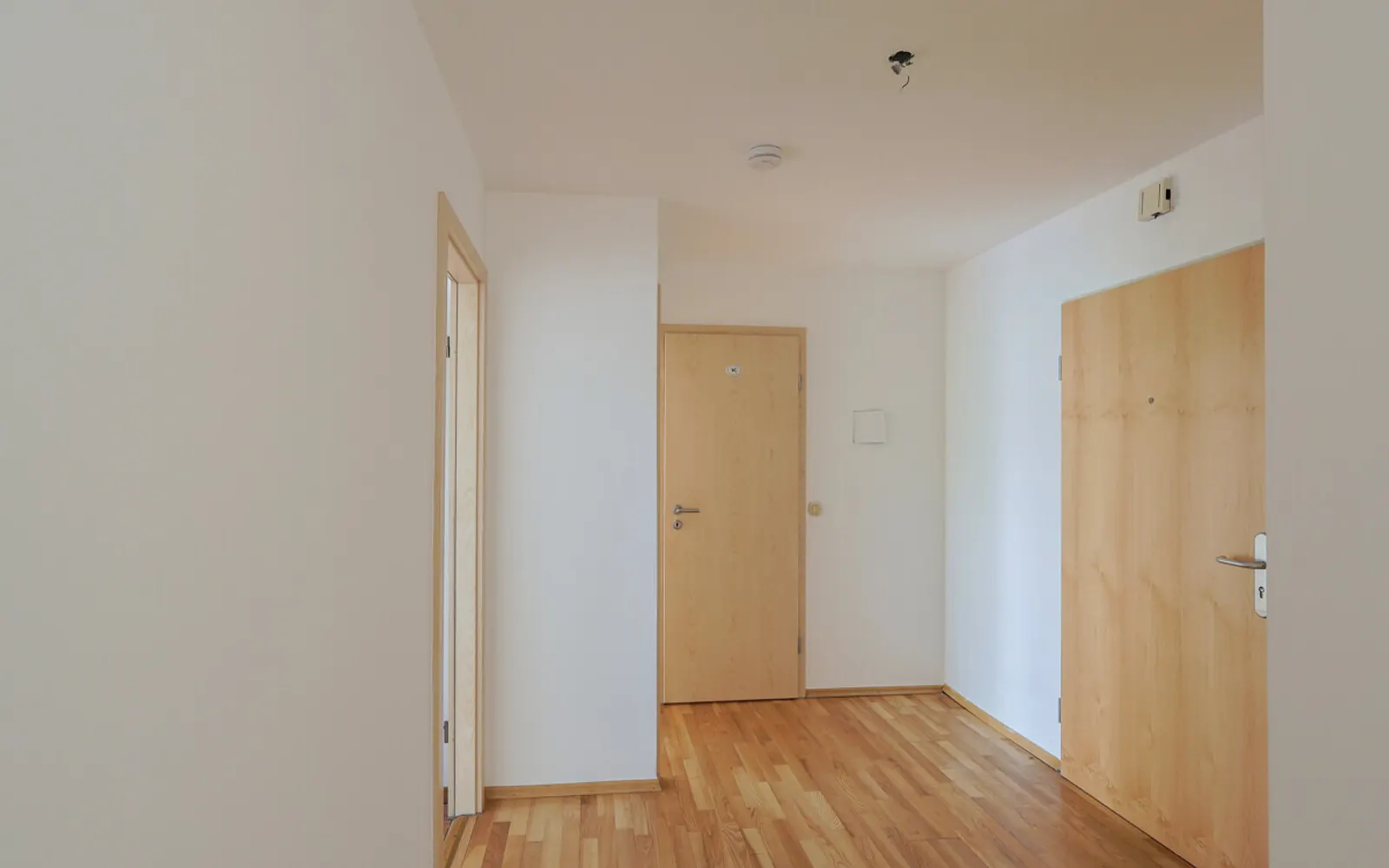 Wohnen mit Urlaubsflair: 3-Zimmer-Wohnung in Ingolstadt mit Gemeinschaftspool - Bild 6