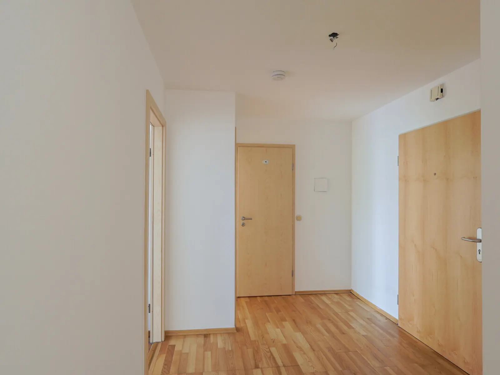 Wohnen mit Urlaubsflair: 3-Zimmer-Wohnung in Ingolstadt mit Gemeinschaftspool - Bild 6