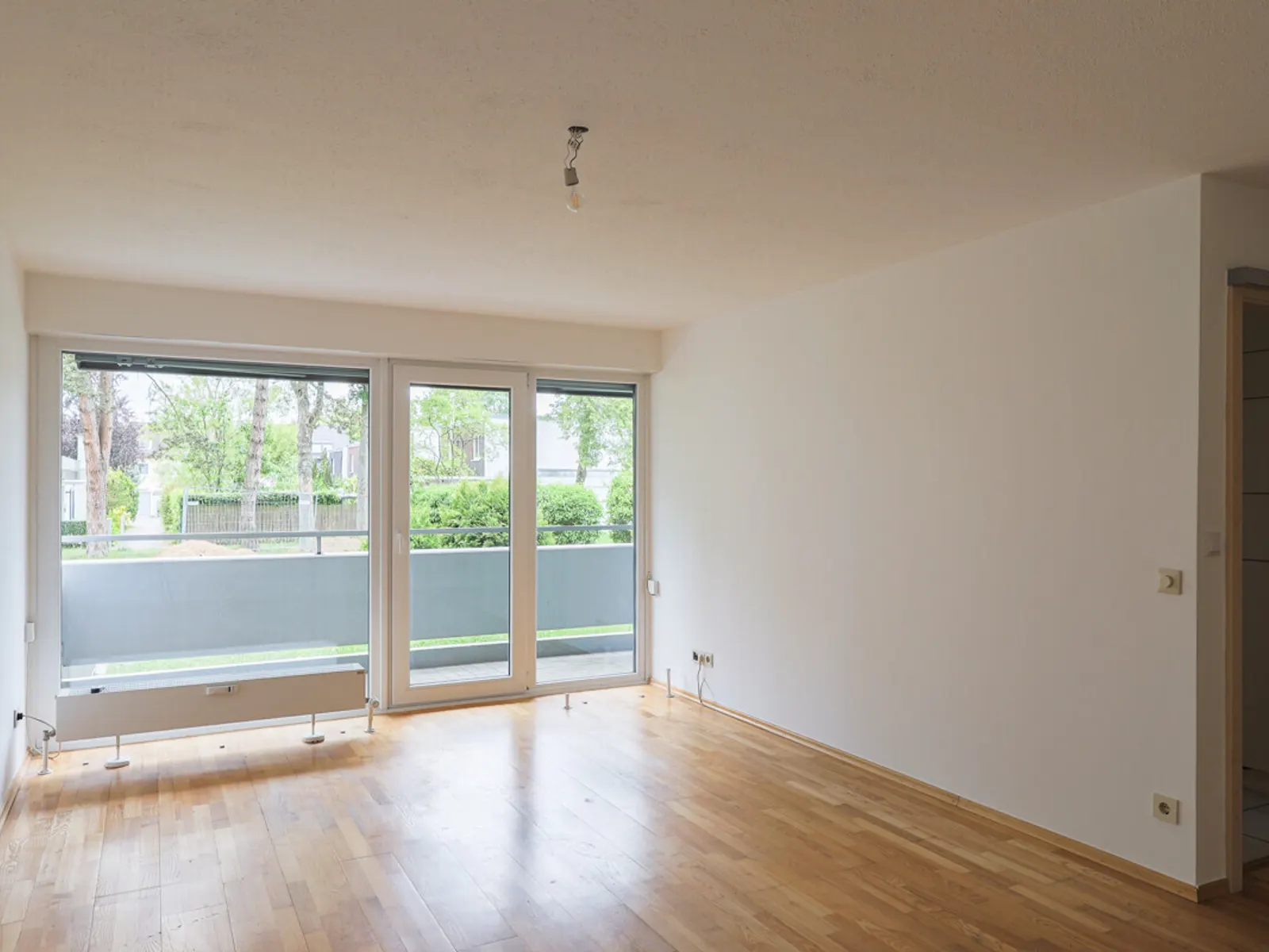 Wohnen mit Urlaubsflair: 3-Zimmer-Wohnung in Ingolstadt mit Gemeinschaftspool - Bild 3