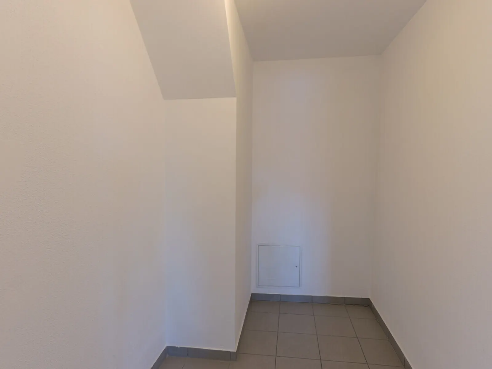 Stilvolle 3-Zimmer-Wohnung mit Wohlfühlcharakter - Bild 9