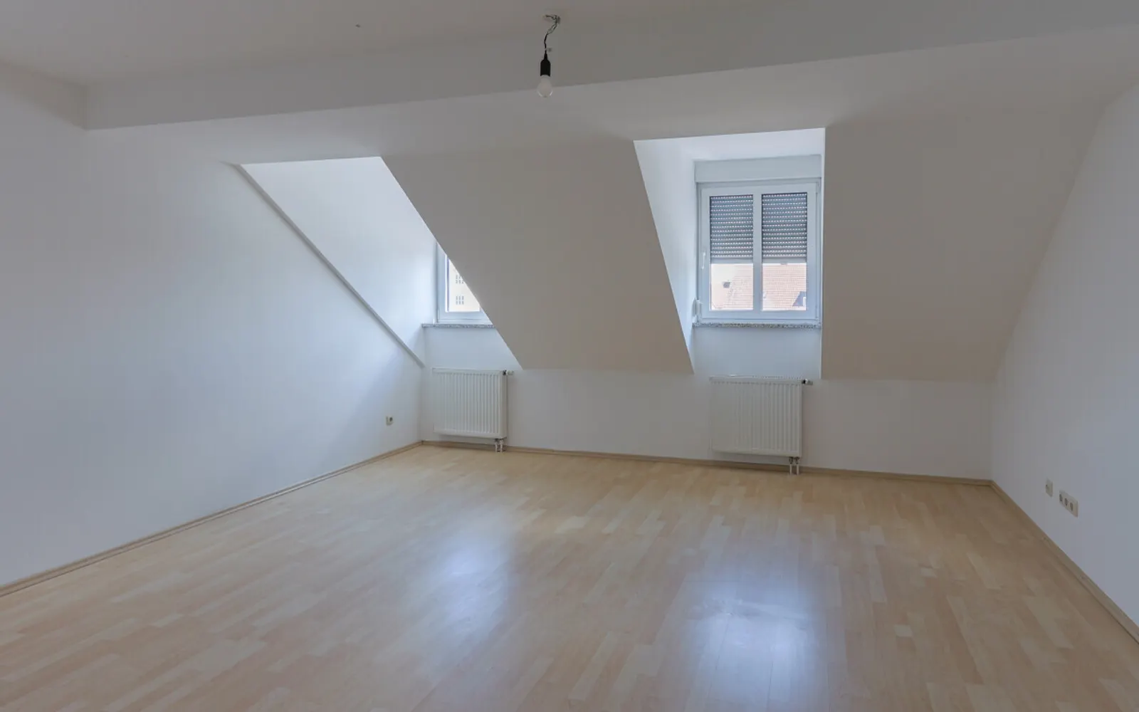 Stilvolle 3-Zimmer-Wohnung mit Wohlfühlcharakter - Bild 2