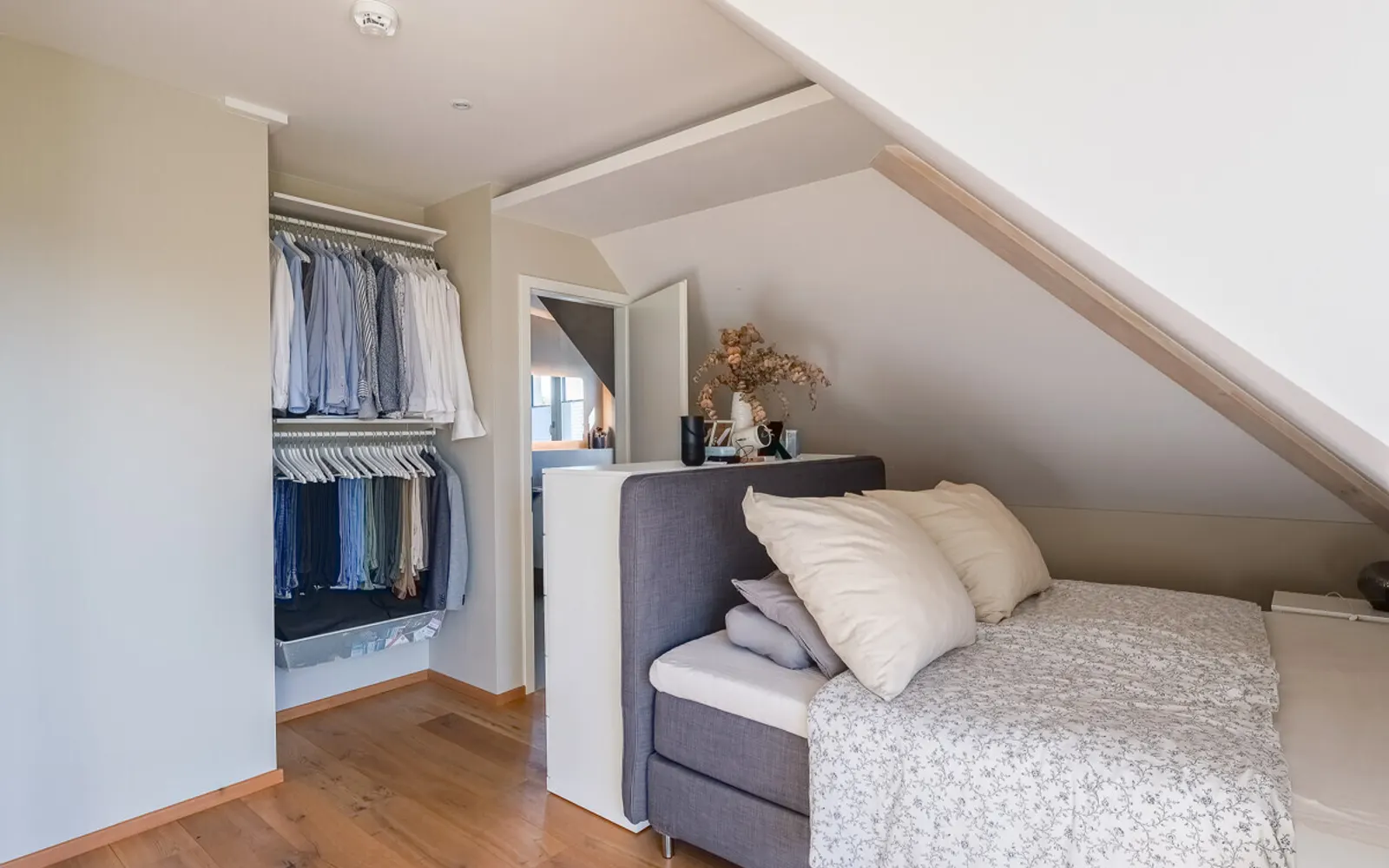 Exklusive Wohnung über zwei Etagen - Bild 9