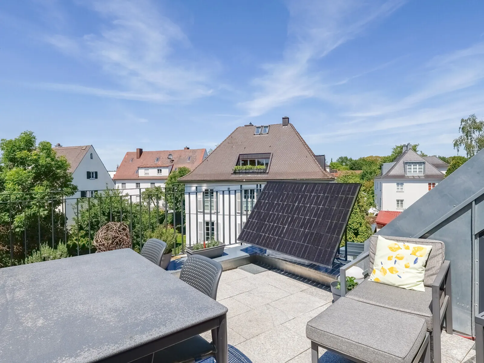 Exklusive Wohnung über zwei Etagen - Bild 7