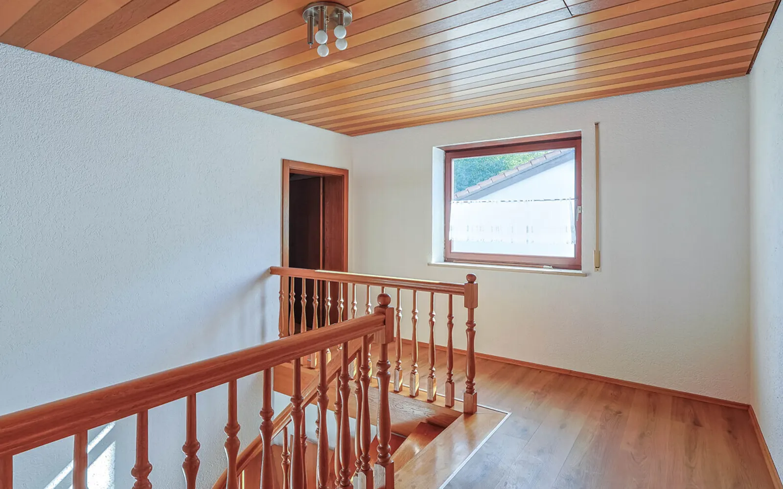 Großzügige, helle 3-Zimmer-Wohnung im Grünen! - Bild 9