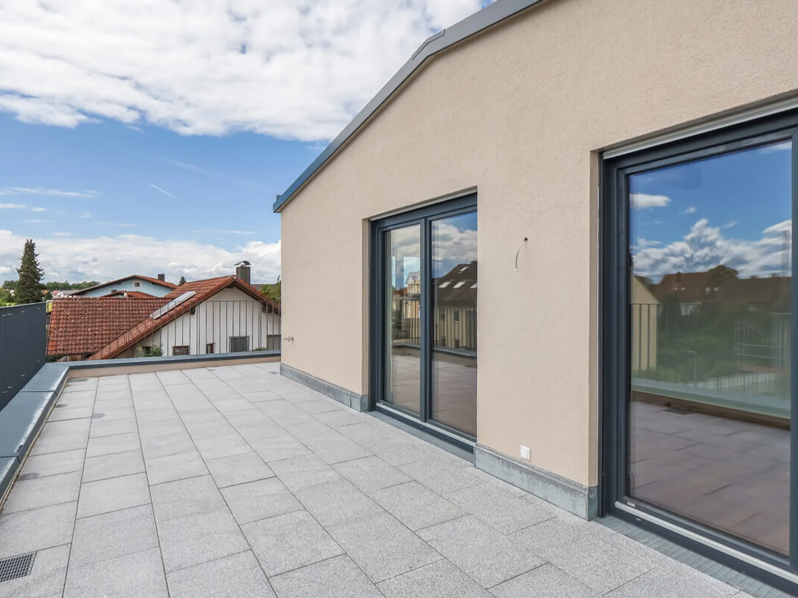 2,5-Zimmer-Wohnung mit Dachterrasse im Neubau! - Bild 9