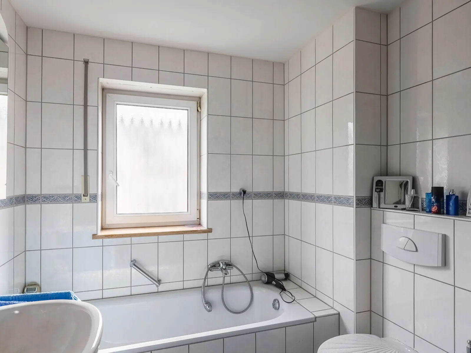 Gut geschnittene 3-Zimmer-Wohnung mit Balkon fußläufig zum Hauptbahnhof - Bild 7