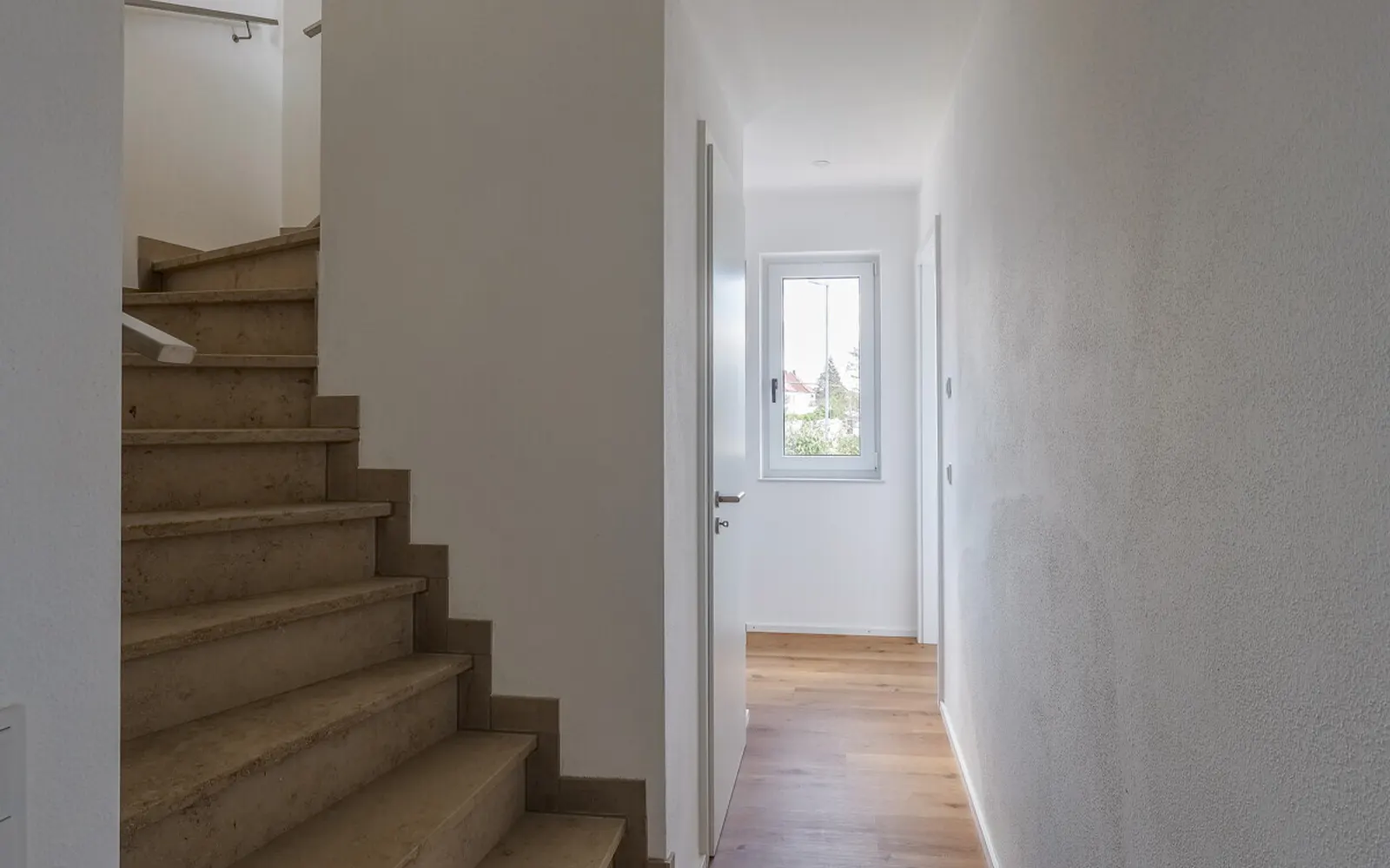 Neuwertige 3-Zimmer-Wohnung auf 2 Etagen in zentraler Lage - Bild 8