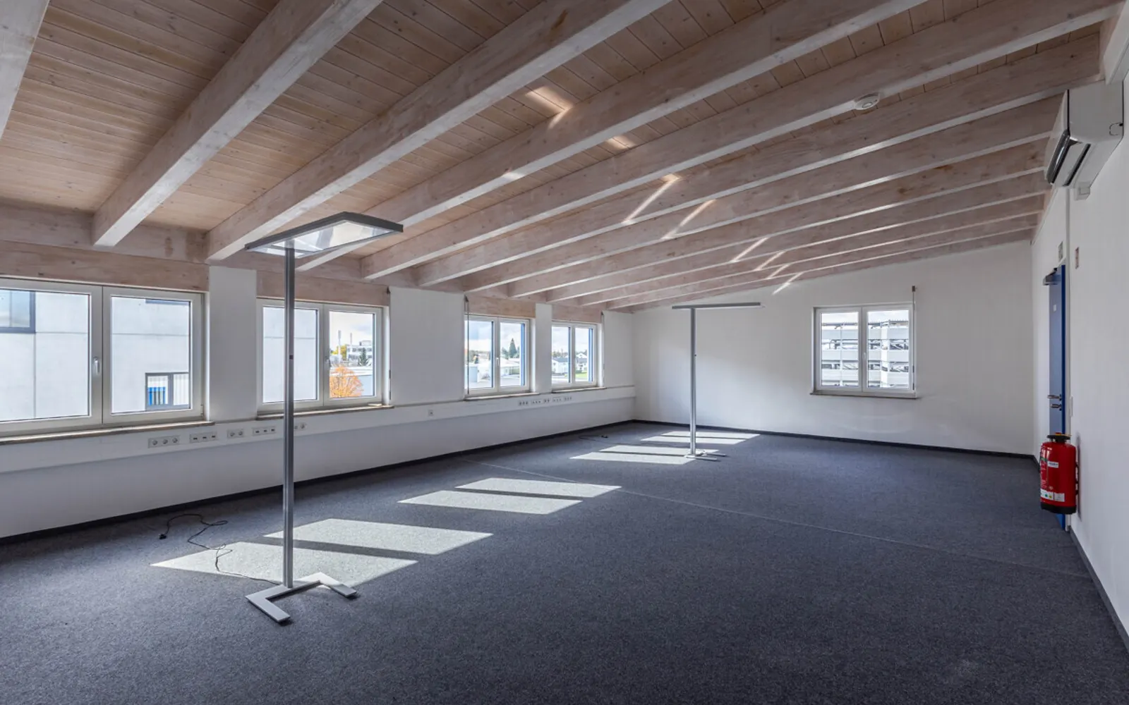 Praxiszentrum mit Halle in Gaimersheim - Bild 19