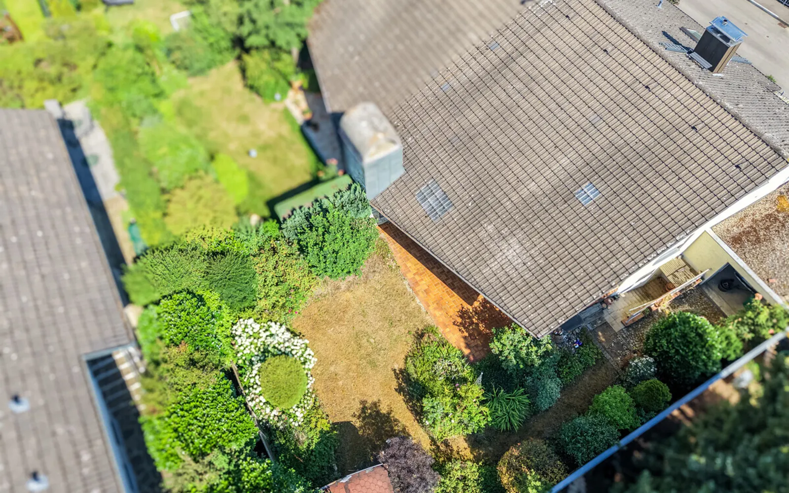 Viel Platz zum Wohlfühlen – gepflegte Doppelhaushälfte mit schönem Garten, Terrasse und Garage - Bild 22