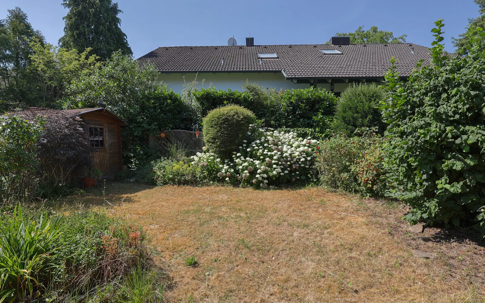 Viel Platz zum Wohlfühlen – gepflegte Doppelhaushälfte mit schönem Garten, Terrasse und Garage - Bild 24
