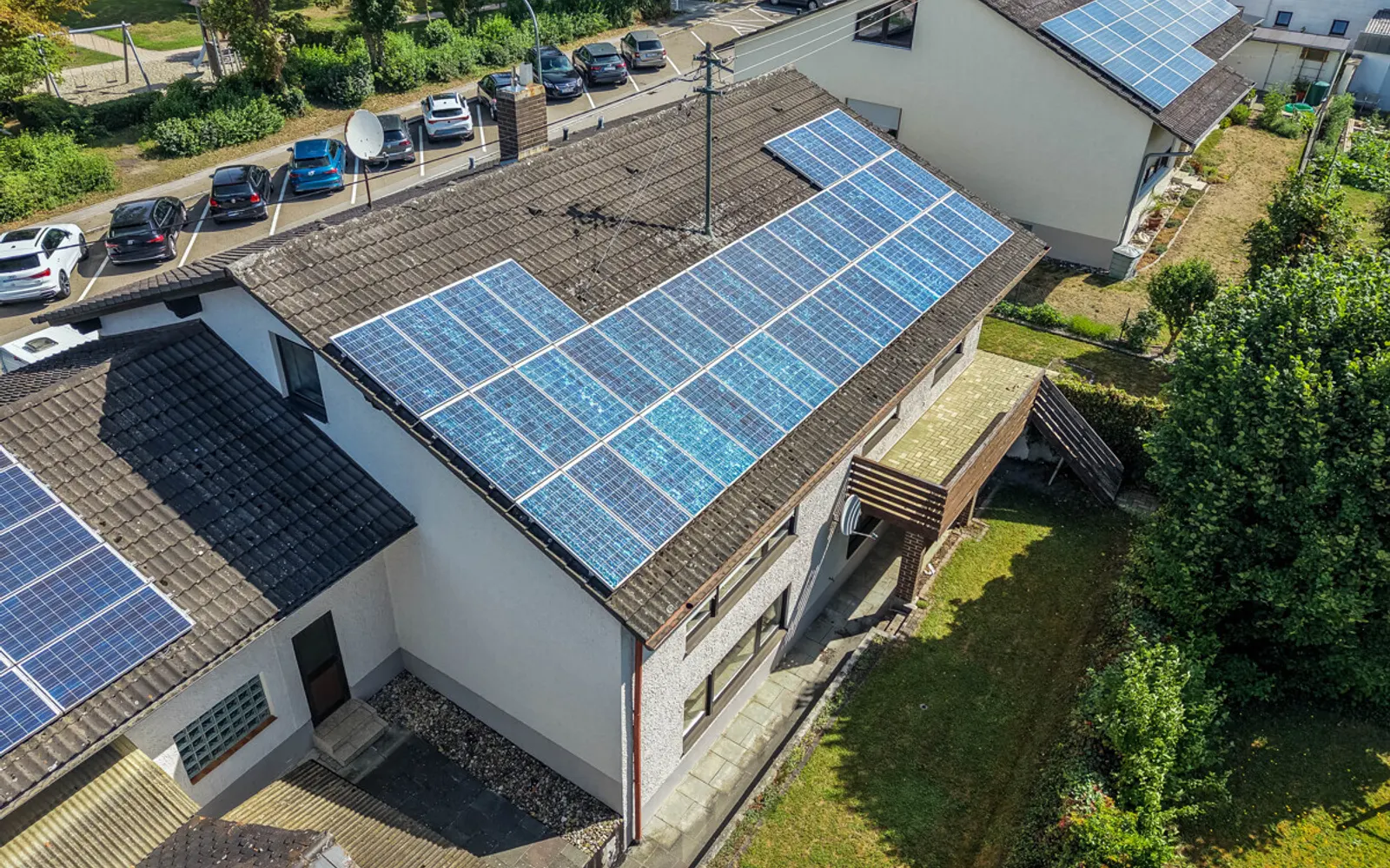 Weitläufiges Einfamilienhaus mit kleinem Garten und Terrasse in Kösching! - Bild 4