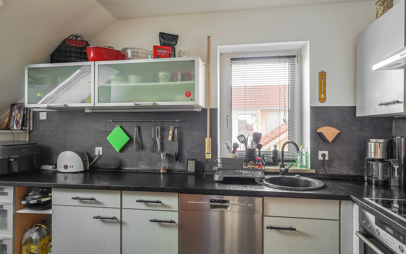 2-Zimmer-Dachgeschosswohnung in gefragter Südlage - Bild 3