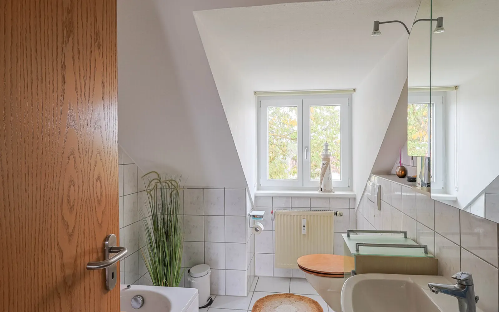 2-Zimmer-Dachgeschosswohnung in gefragter Südlage - Bild 10